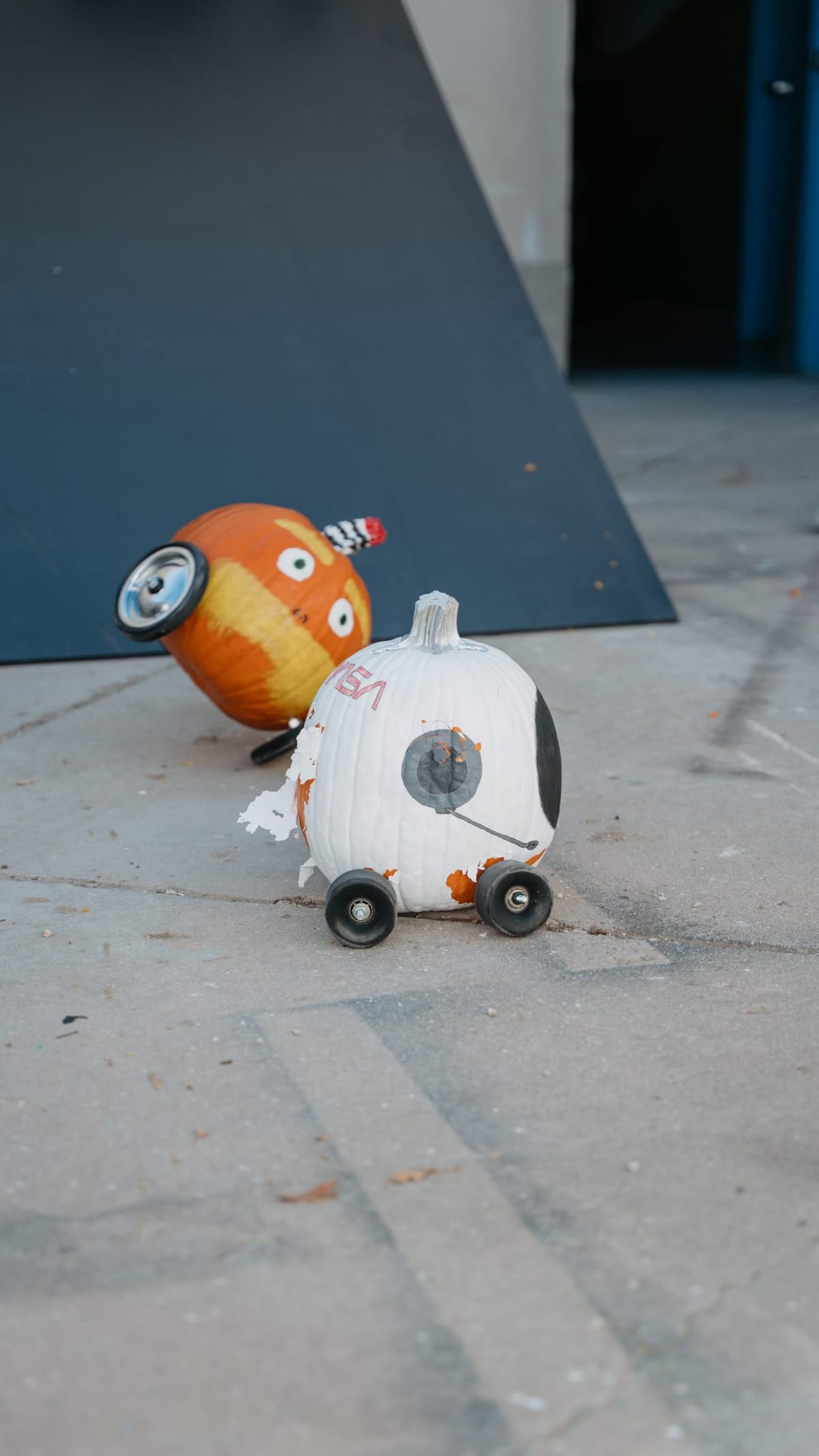 Who else has picked out their pumpkin for PUMPKIN DERBY tomorrow at FALLPALOOZA? 🎃🏎️